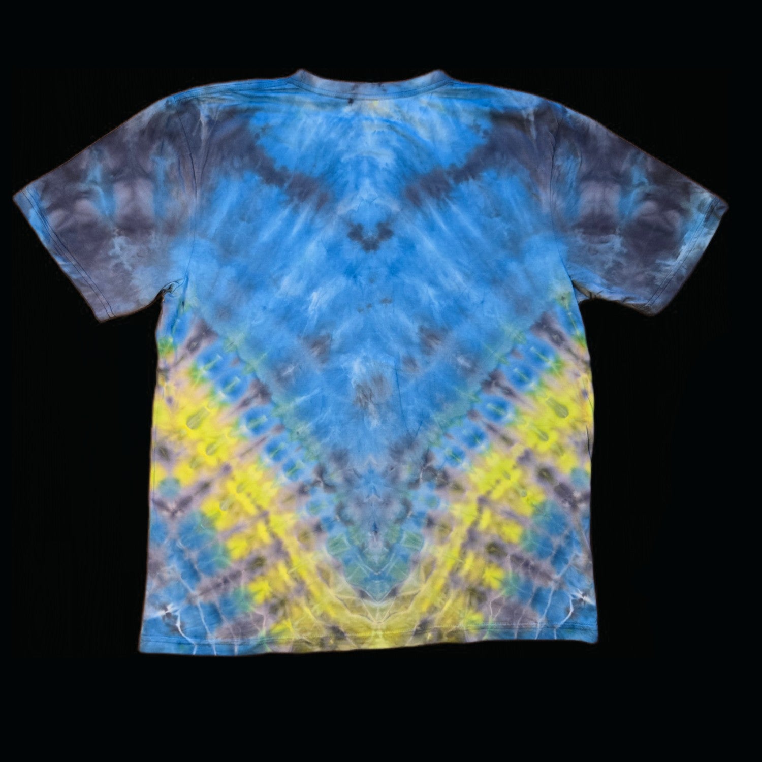 XL honeycomb V tie dye t-shirt, unisex extra large image 1