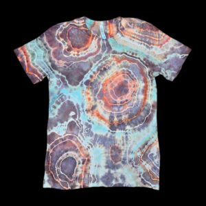 M red and brown geode tie-dye t-shirt