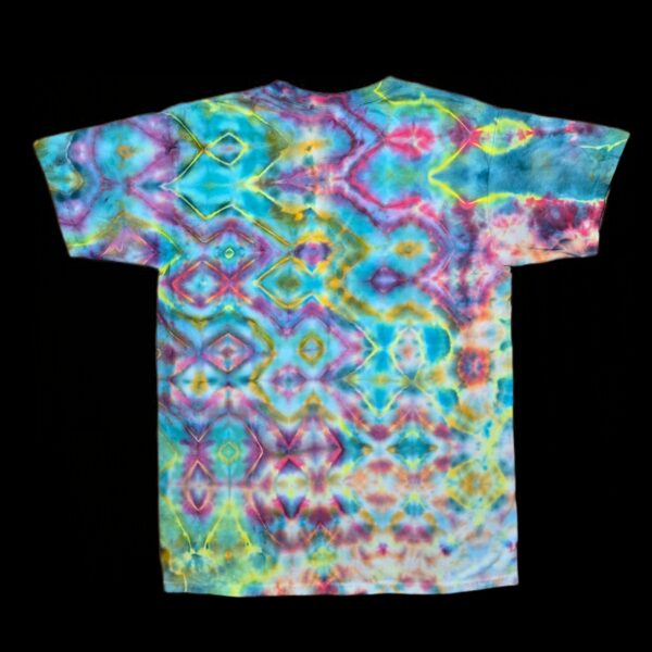L vaporwave glitch tie dye tshirt